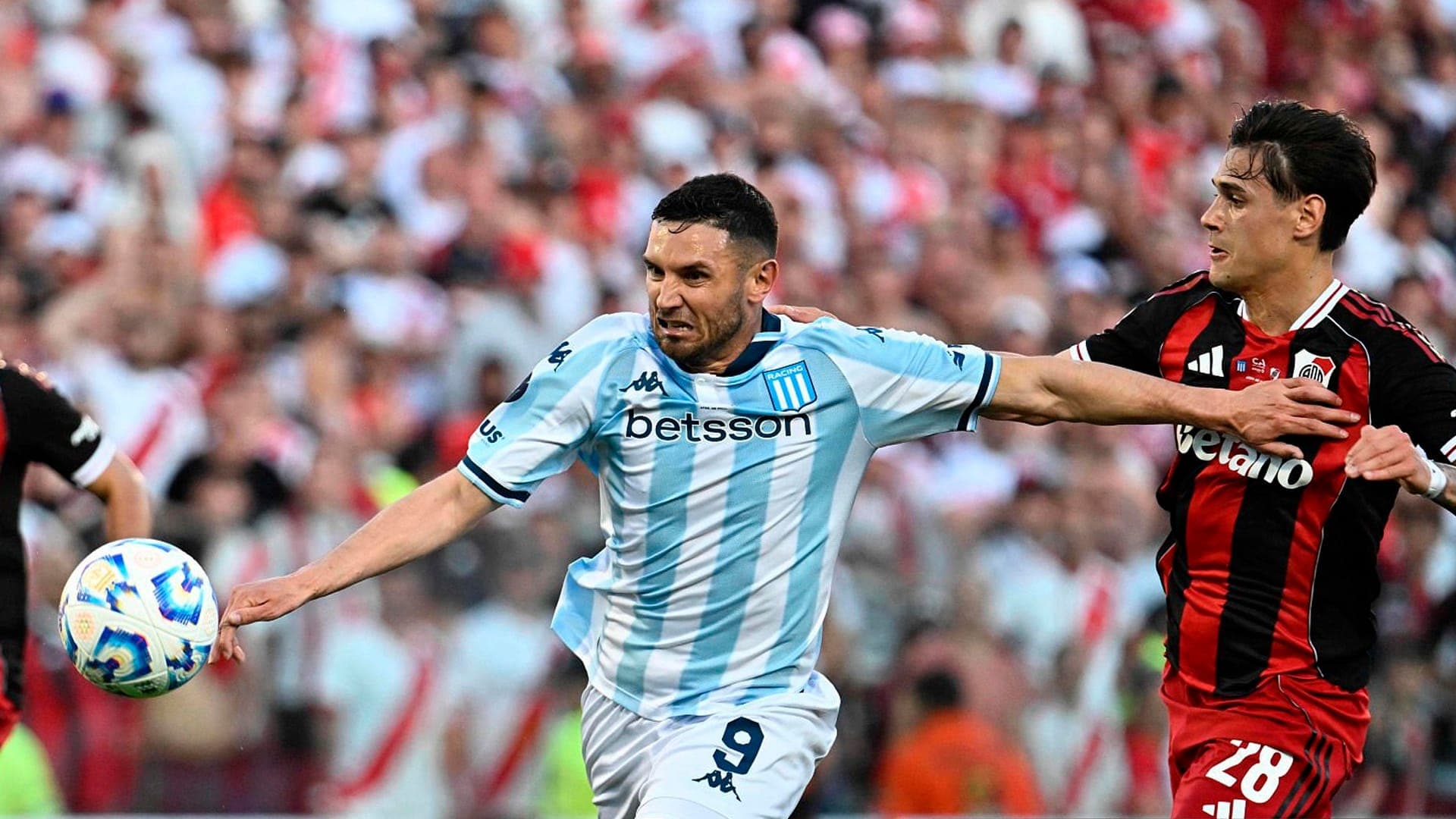 Racing, obligado a ganarle a River