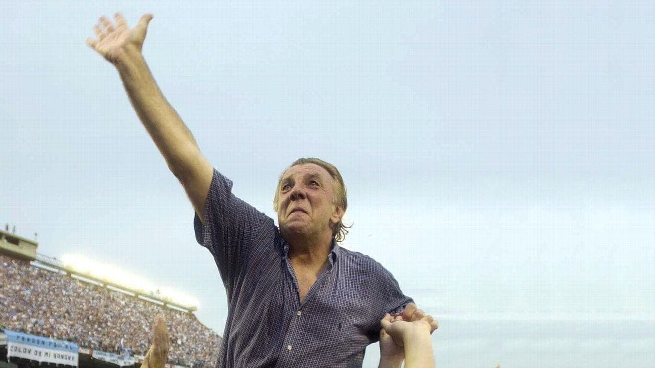Mostaza Merlo habló de Milito y de si sería DT de Racing