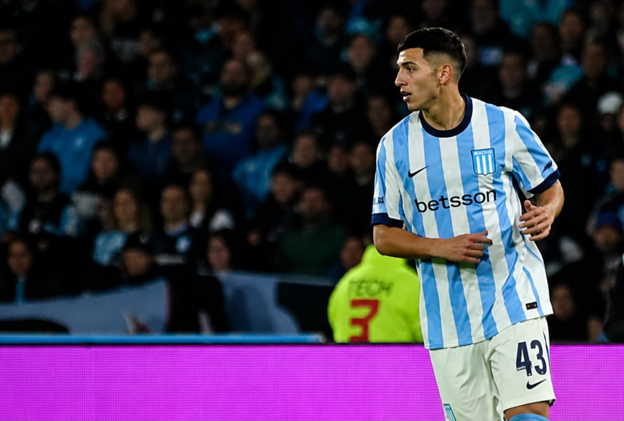 Por qué Escudero terminó con dolor el clásico de Racing con River