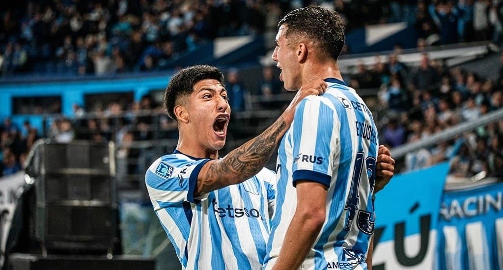 ¿Vuelve Matías Pérez en Racing o debe seguir Mateo Martínez de titular?