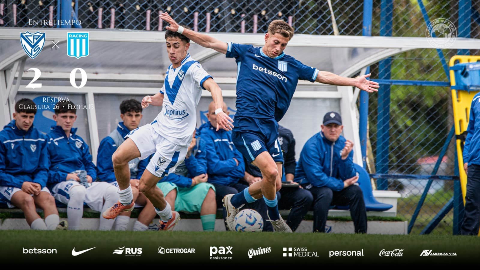 Racing sufrió una lluvia de goles ante Vélez, que quedó como líder