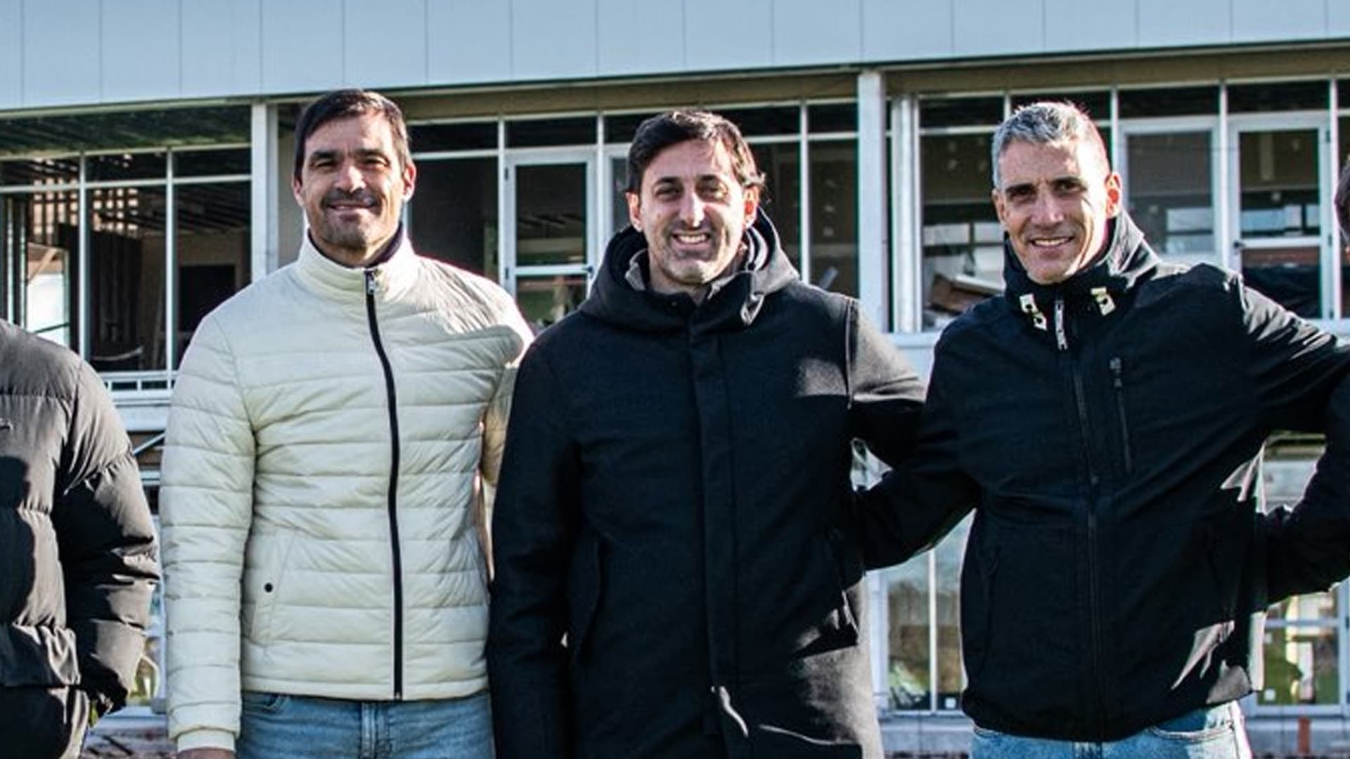 Milito definió el futuro de Vojvoda en Racing