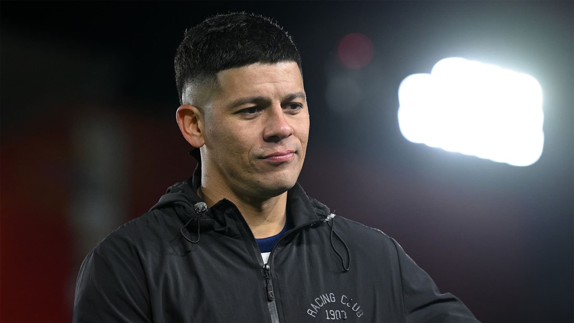 Estudiantes llamó a Racing para llevarse a Marcos Rojo