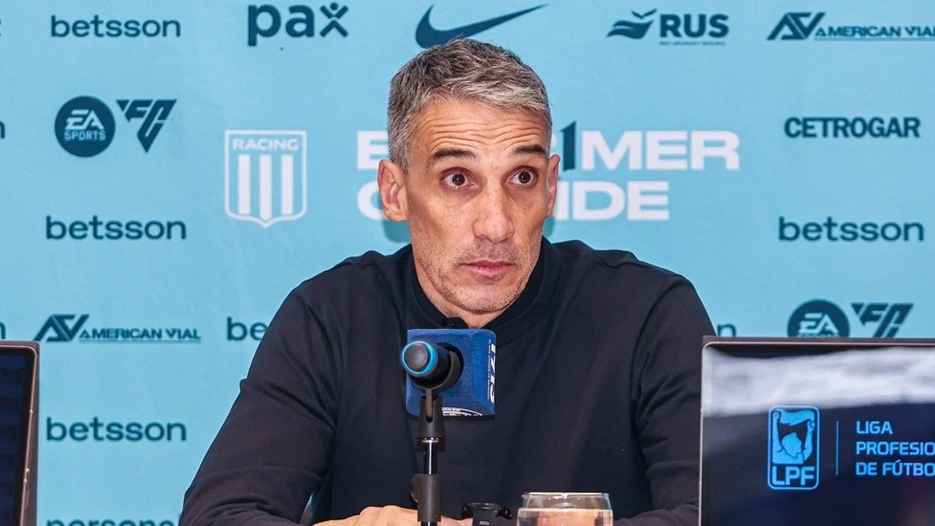 Vojvoda fue categórico tras la derrota de Racing: “Soy el responsable”