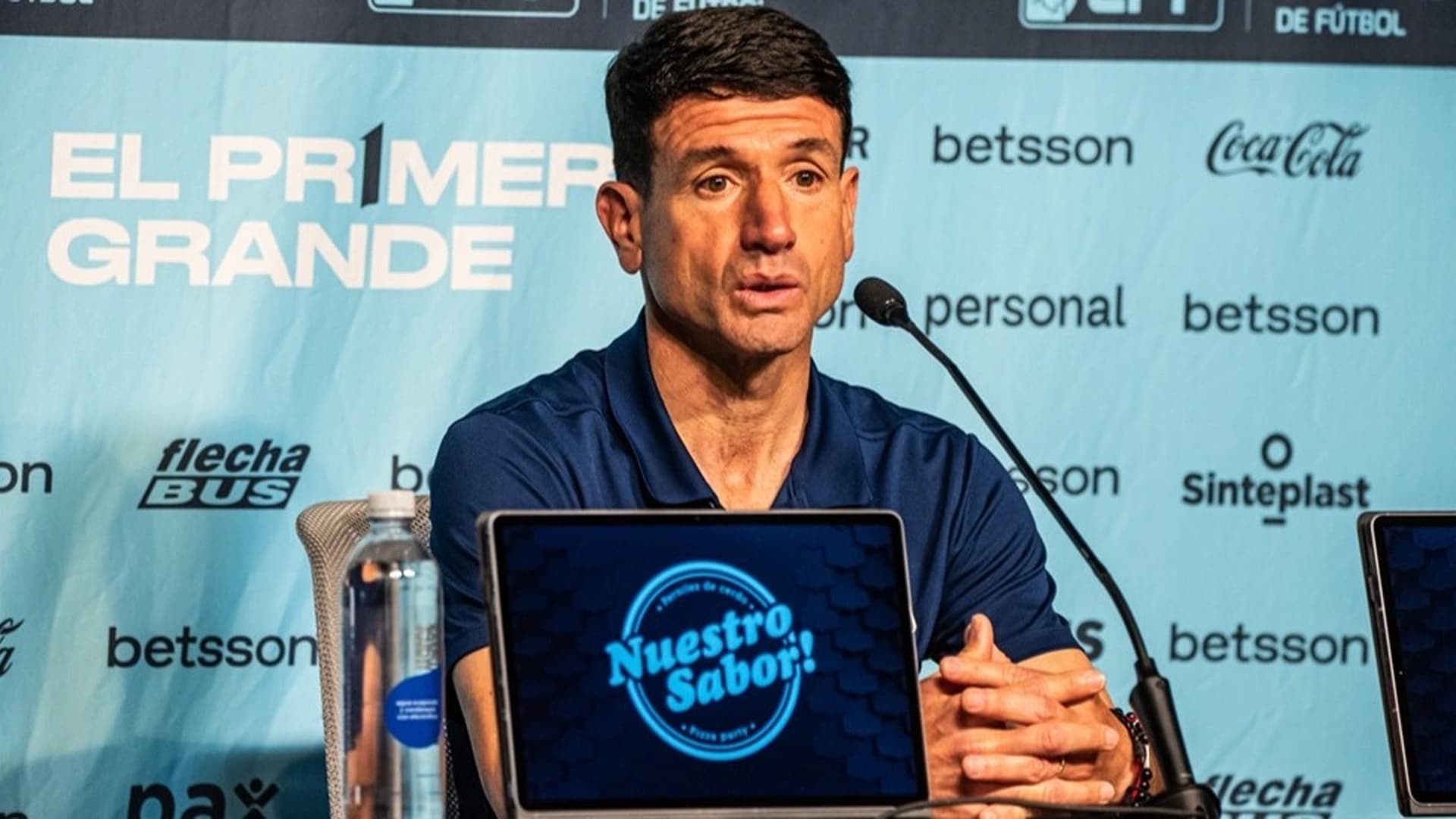 Chirola Romero se refirió a su futuro en Racing: “Estamos…”