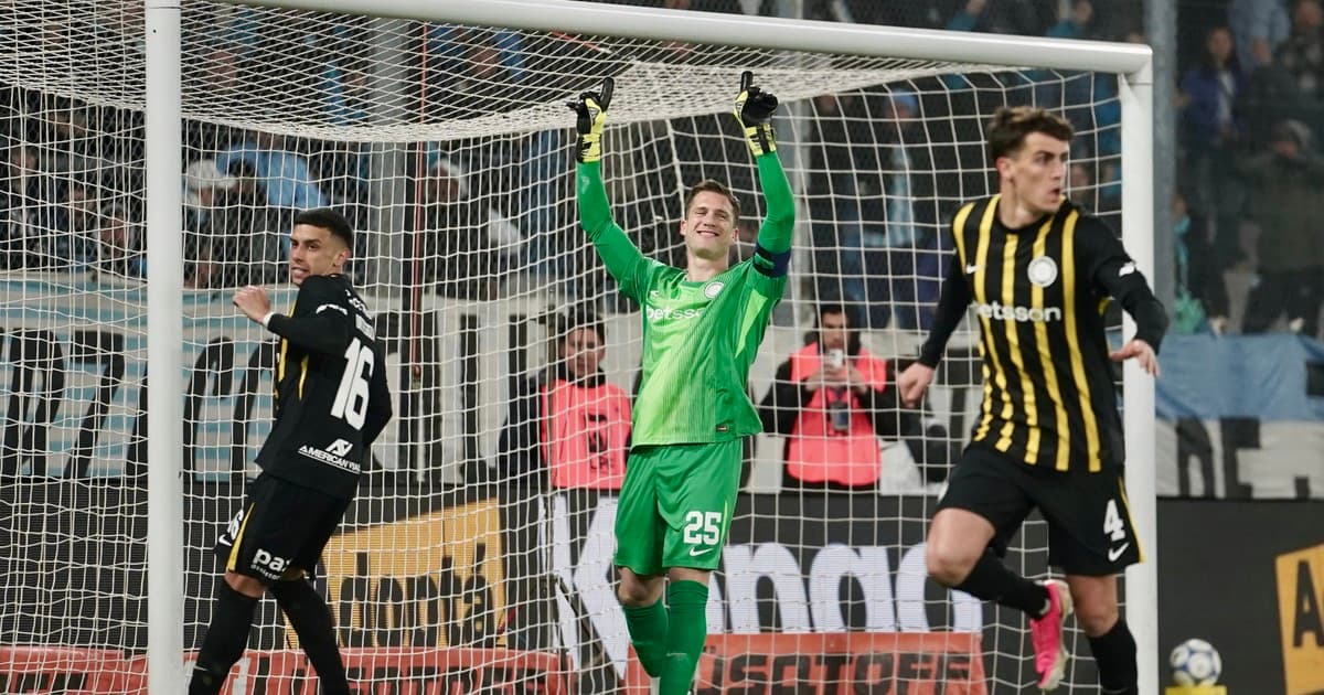 El milimétrico penal que le cobraron a Atlético Tucumán y terminó siendo atajado por Cambeses