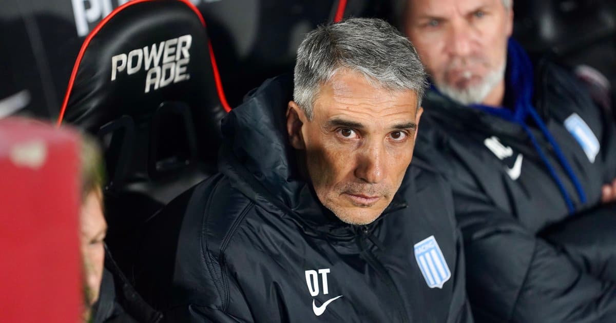 La cruda crítica de Vojvoda tras la derrota de Racing: del "me lastima" a "no siento que no sirvo"