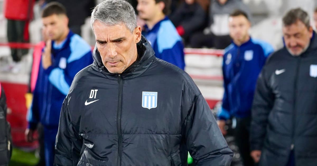 Video: un hincha de Racing le pidió la renuncia a Vojvoda